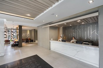 Altera Hotel And Residence