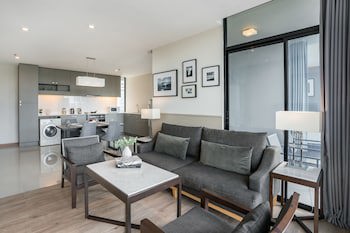 Altera Hotel And Residence