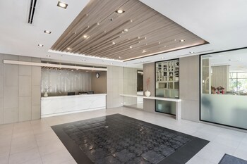 Altera Hotel And Residence