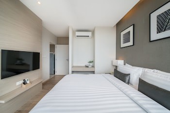 Altera Hotel And Residence