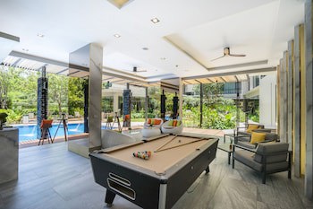 Altera Hotel And Residence