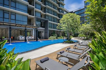 Altera Hotel And Residence