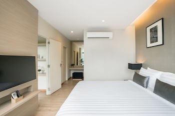 Altera Hotel And Residence