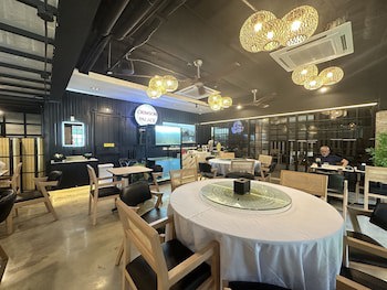 Dg Budget Hotel Salem