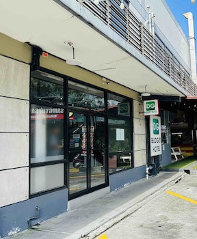 Dg Budget Hotel Salem