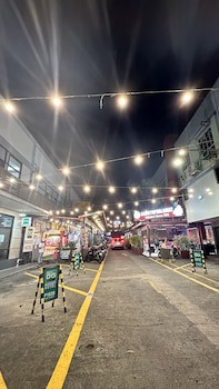 Dg Budget Hotel Salem