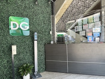 Dg Budget Hotel Salem