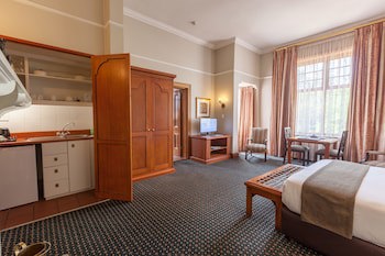 Courtyard Hotel Arcadia