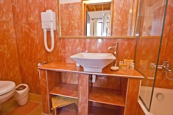 Camelot Traditional & Classic Hotel galeri fotoğrafı