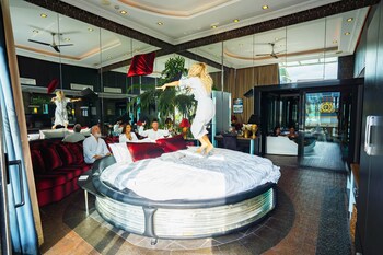 Abc Hotel