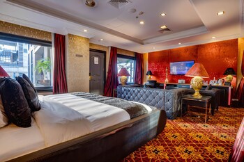 Abc Hotel