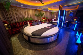 Abc Hotel