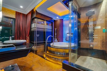Abc Hotel