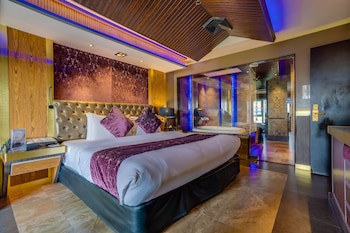 Abc Hotel
