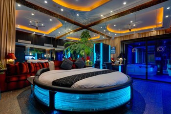 Abc Hotel