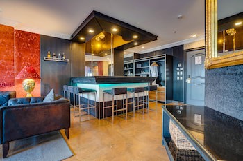 Abc Hotel