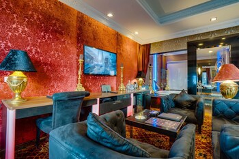 Abc Hotel