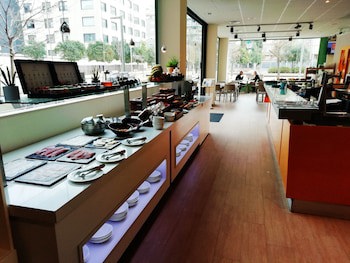 Aparthotel Aura Park Fira Barcelona