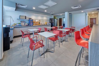 City Express Junior By Marriott Cancun