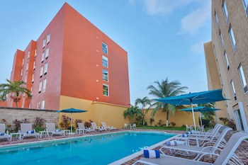 City Express Junior By Marriott Cancun