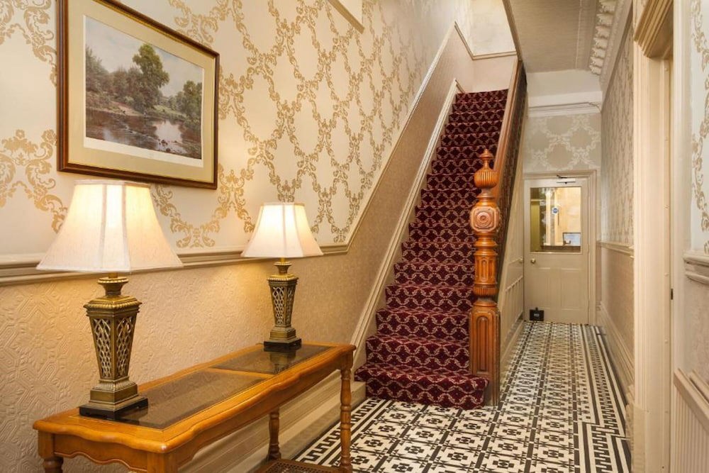 Lincoln House Private Hotel (Adults Only)
