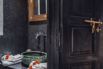 Ambre Epices Medina Riad