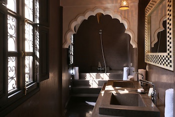 Ambre Epices Medina Riad