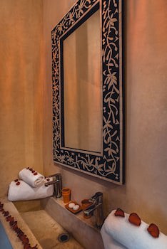 Ambre Epices Medina Riad