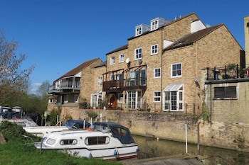 Whitehouse Holiday Lettings