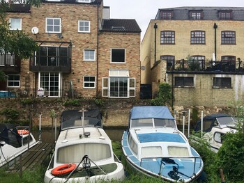 Whitehouse Holiday Lettings