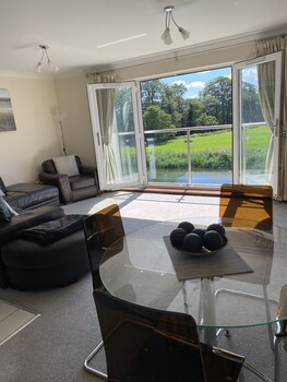 Whitehouse Holiday Lettings