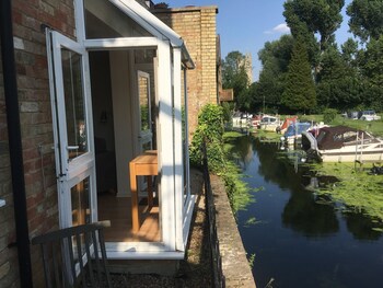 Whitehouse Holiday Lettings