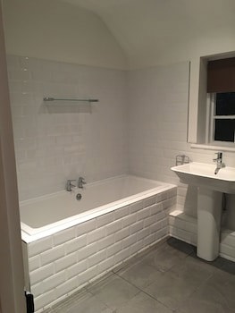 Whitehouse Holiday Lettings