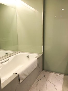 Chateau De Chine Hotel Kaohsiung