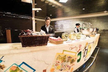 Chateau De Chine Hotel Kaohsiung