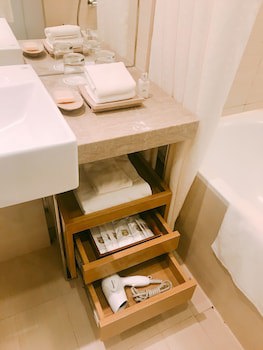 Chateau De Chine Hotel Kaohsiung
