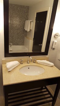 Shamrock Lodge Hotel
