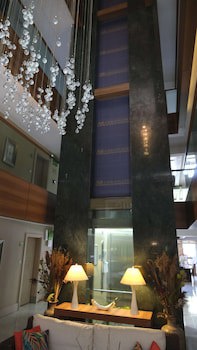 Ambassador Plaza fotoğrafı