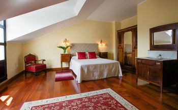 La Casona De La Roza