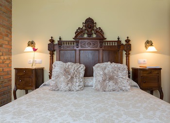 La Casona De La Roza