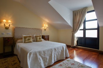 La Casona De La Roza