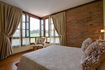 La Casona De La Roza