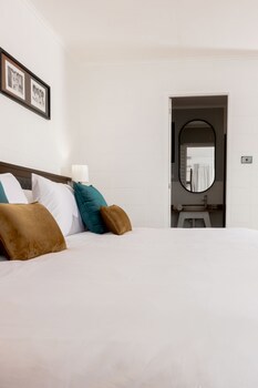 Capricorn Hotel Suva