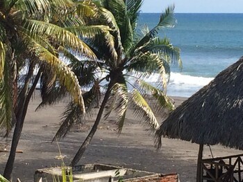 Sabas Beach Resort