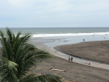 Sabas Beach Resort