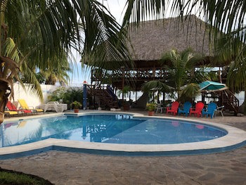 Sabas Beach Resort