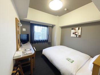 Hotel Route Inn Tsubamesanjo Ekimae