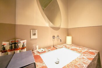 Js Boutique Hotel