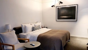 Js Boutique Hotel