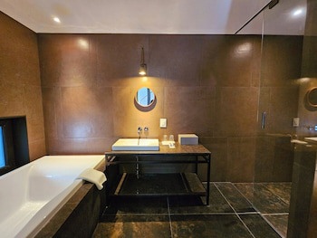 Js Boutique Hotel